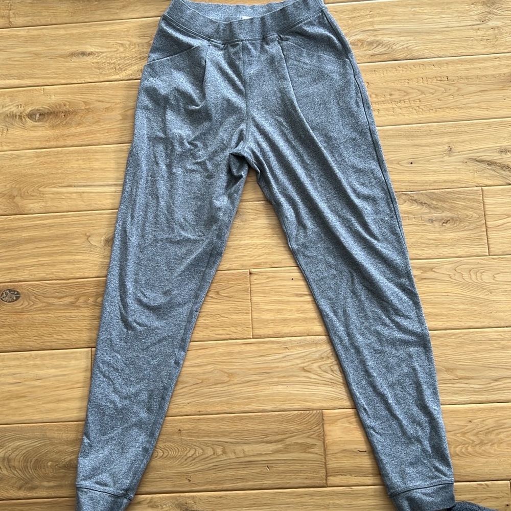 Ivivva pants